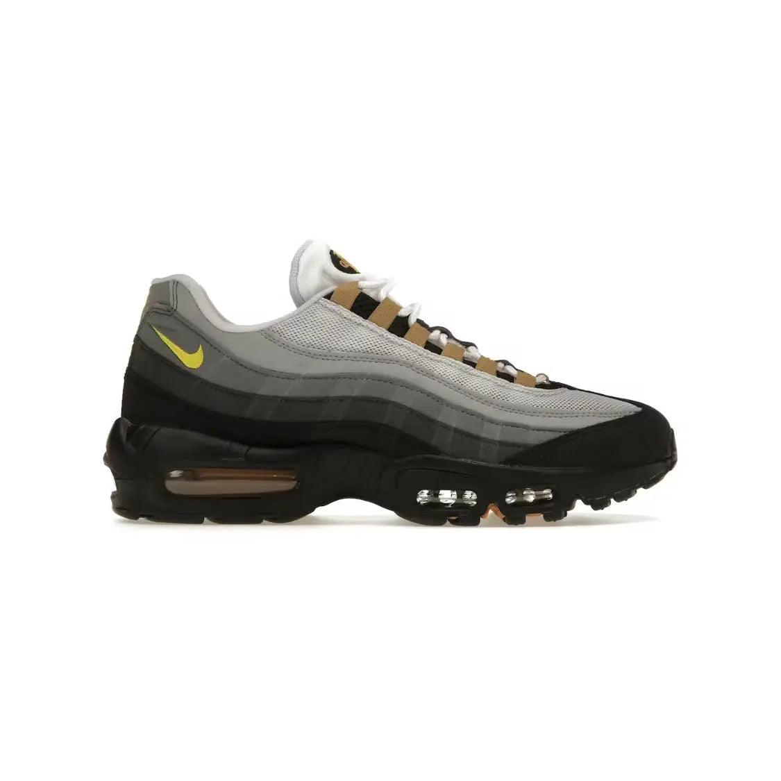 Baskets basse 95 Icons coloris jaune strike (40-43) - JIRISU 